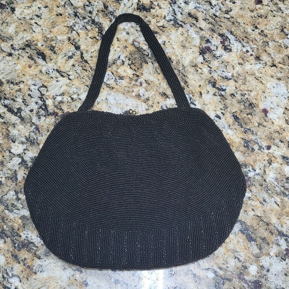 Neusteters purse